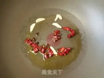Make Tomato fried potatoes step 4