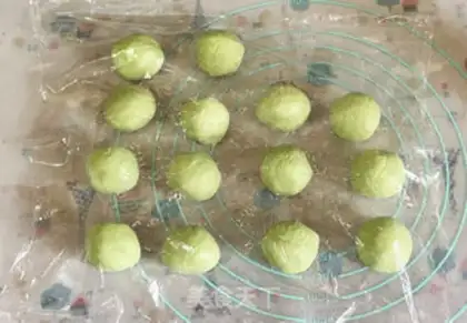 Make Seaweed pine group step 5
