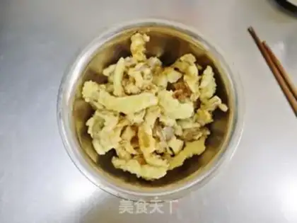 Make Pretzel mushrooms step 7