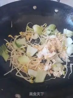 Make Eggs and greens step 5
