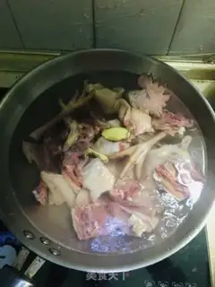 Make Carrot corn rooster step 1