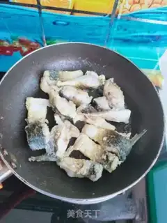 Make Sausage fish step 4