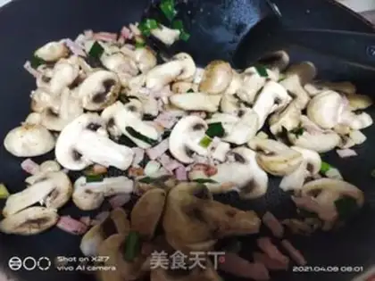 Make Mushroom bacon pasta step 4