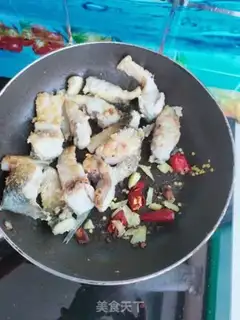 Make Sausage fish step 5