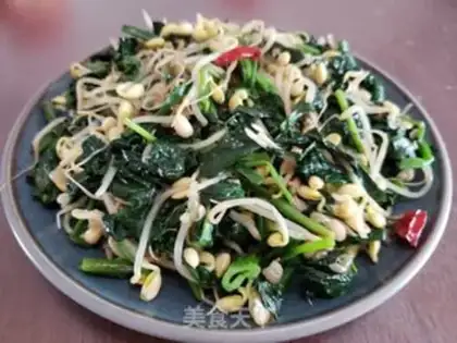 Make Spinach fried soybean sprouts step 6
