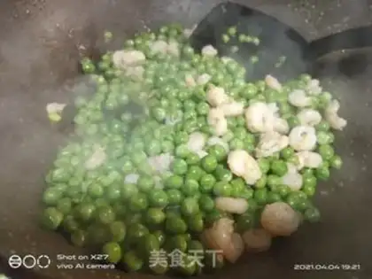 Make Shrimp and sweet peas step 5