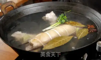 Make White-cut pig