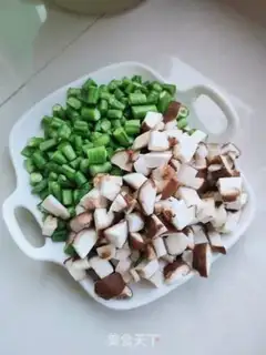 Make Scrambled meat and mushrooms step 1
