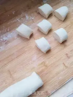 Make Spinach egg box step 10