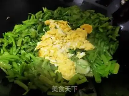 Make Scrambled eggs step 5