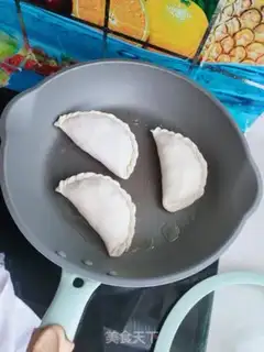 Make Spinach egg box step 14