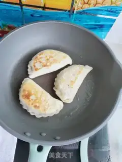 Make Spinach egg box step 15