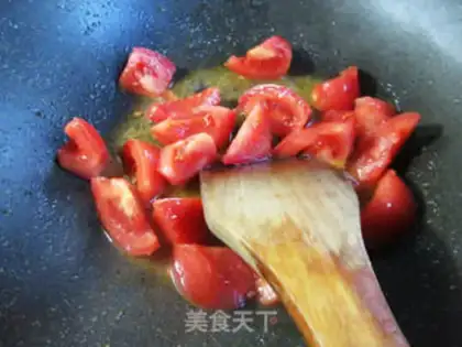 Make Pineapple fried tomatoes step 1