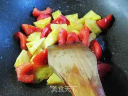 Make Pineapple fried tomatoes step 2