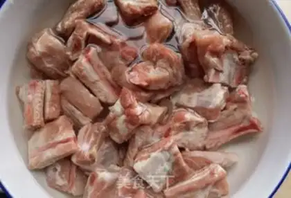 Make Dry pan ribs step 1