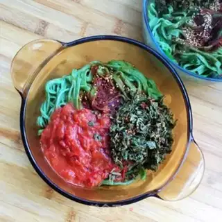 Make Cheese juice and spinach noodles step 10