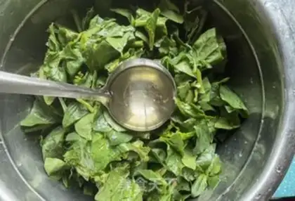 Make Garlic pepper and spinach step 2