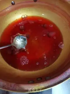 Make Strawberry jelly step 2