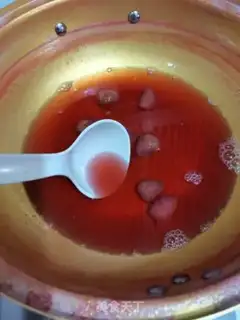 Make Strawberry jelly step 3