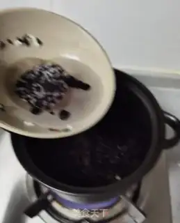 Make Three black porridges step 3