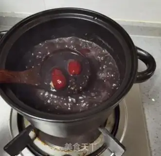 Make Three black porridges step 6