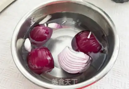 Make Double-coloured onion bag step 2