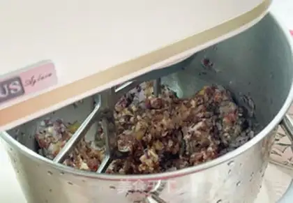 Make Double-coloured onion bag step 10