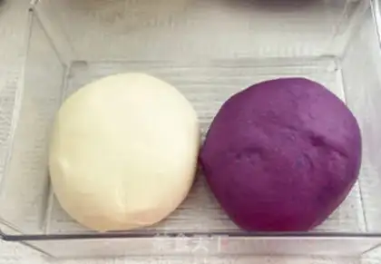 Make Double-coloured onion bag step 12