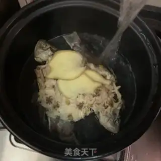 Make A chrysanthemum soup step 4