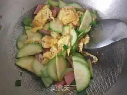 Make Scrambled sausage eggs step 5