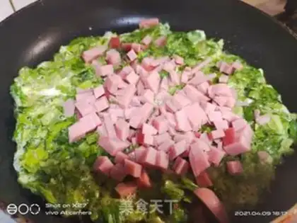 Make Ham omelet egg fried rice step 1