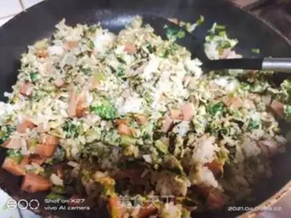 Make Ham omelet egg fried rice step 6