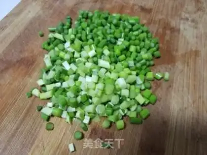 Make Garlic duck egg fried rice step 2