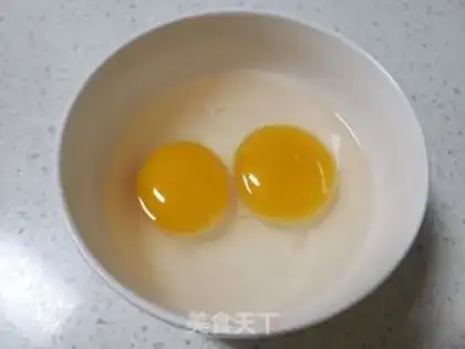 Make Garlic duck egg fried rice step 4