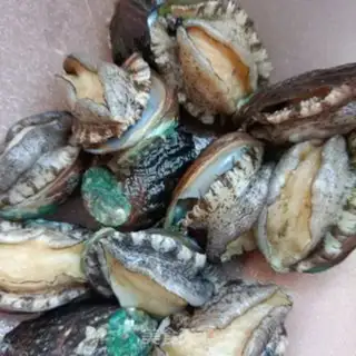 Make Garlic abalone soup step 0