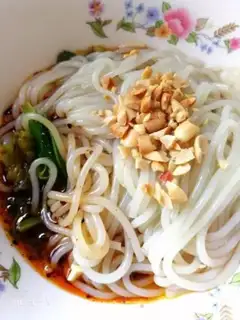 Make Chongqing Xiaoqing family flour step 6
