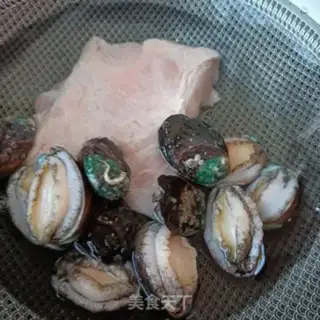 Make Garlic abalone soup step 3