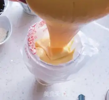 Make A branded cupcake step 18