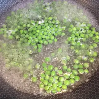 Make Carrots, peas, ribs step 3