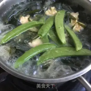 Make Powdered shrimp balls step 6