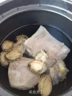 Make Garlic abalone soup step 8
