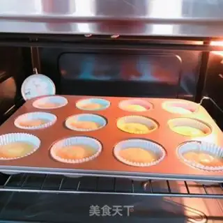 Make A branded cupcake step 20