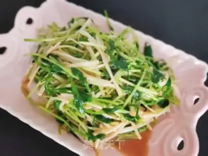Make Black bean sprouts with golden needle mushrooms step 15