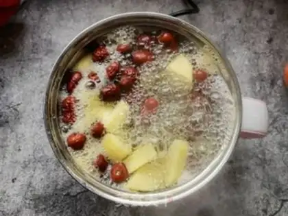 Make Apple date water step 5