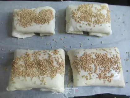 Make Seams, sesame pine pie step 4