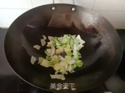 Make Scrambled onions step 1