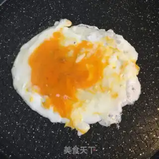 Make All-eat egg cucumber burrito step 3