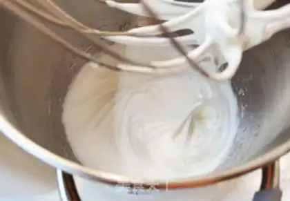Make Strawberry roll step 9