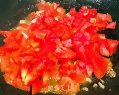 Make Tomato cucumber omelet soup step 5