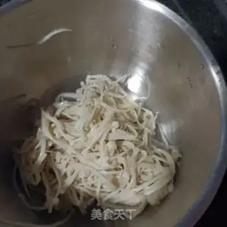 Make Puffing chicken liver with a needle step 3